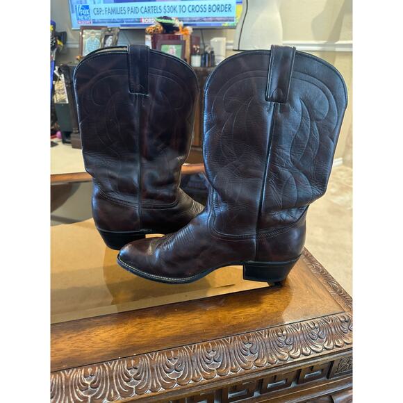 Men’s Genuine Leather Western Cowboy Boots. Size 11 main image 5